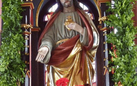 Herz Jesu Statue