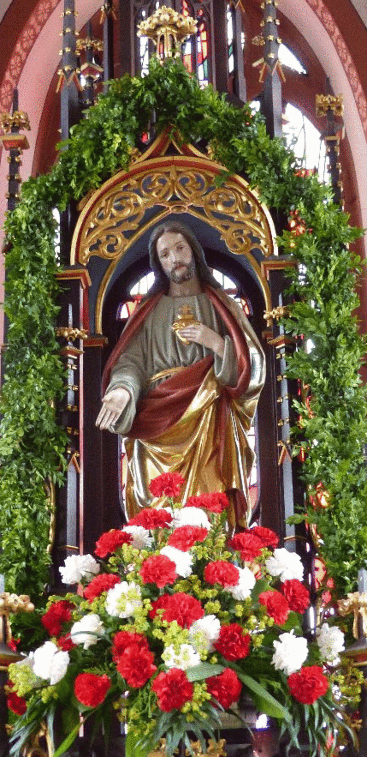 Herz Jesu Statue